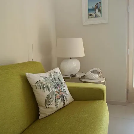 Seeblick Lockoff Apartment, Pool & Gartenterrasse Apartamento